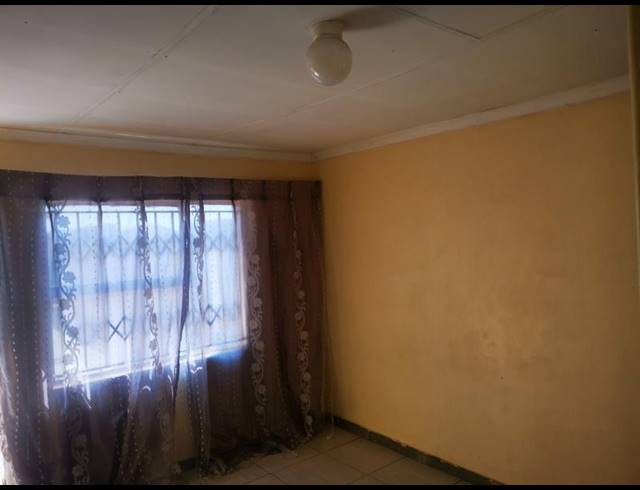 1 BEDROOM PROPERTY TO RENT IN VOSLOORUS EXT 6